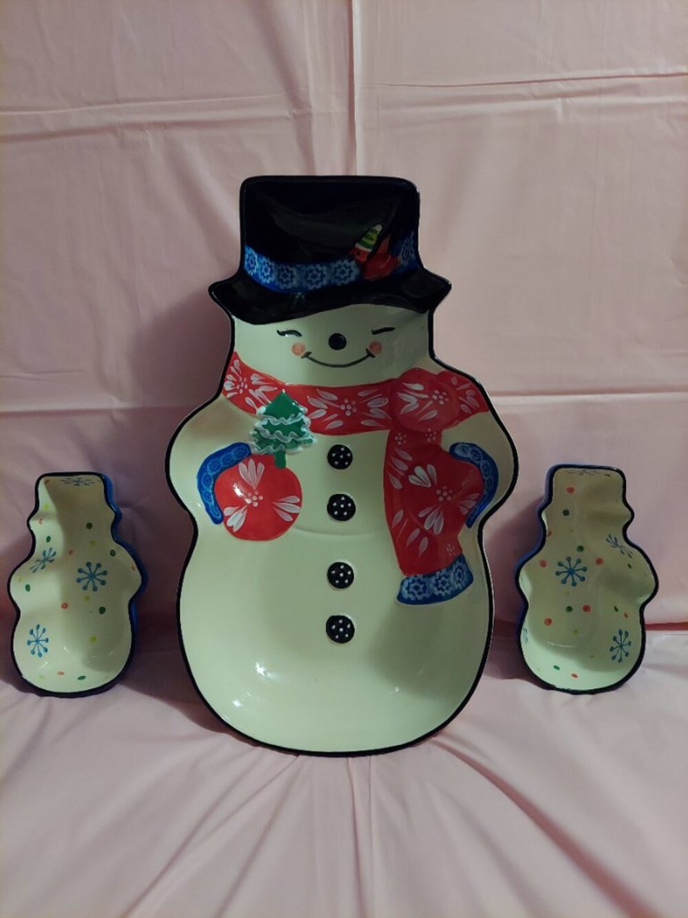 Temp-tations Holiday Snowman 3 piece Baking & Serving set